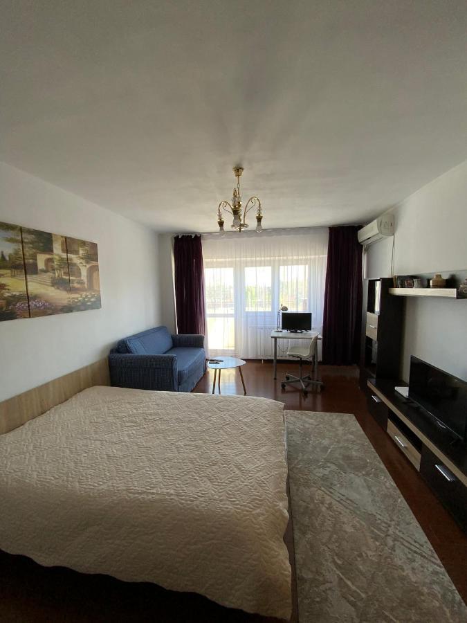 Le Garcon De Adi-Cosy,Quiet,Spatious Studio Bucharest Exterior photo